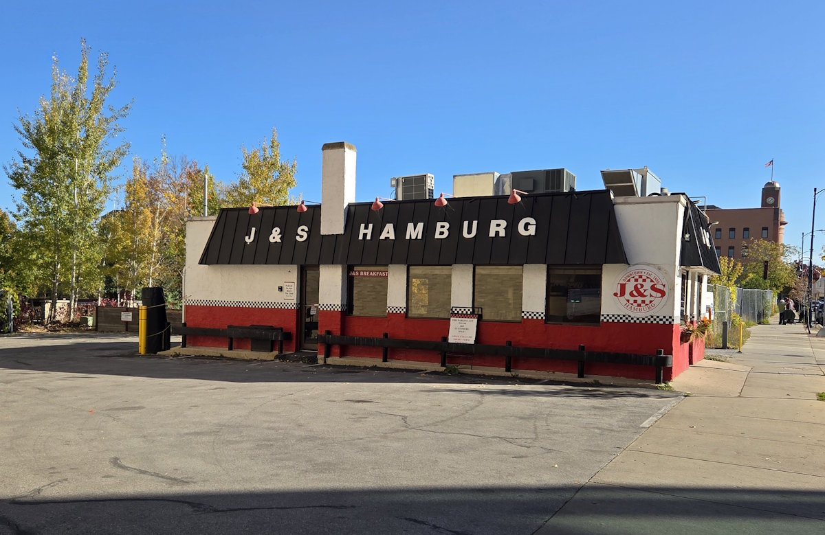 Another goodbye in Traverse City: J & S Hamburg